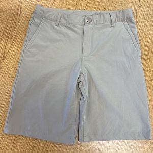Boys khaki dry fit golf shorts size xl. In excellent condition.